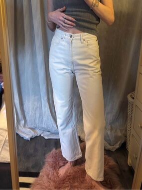 Women's High-Rise Straight Leg Jeans in Off-White
